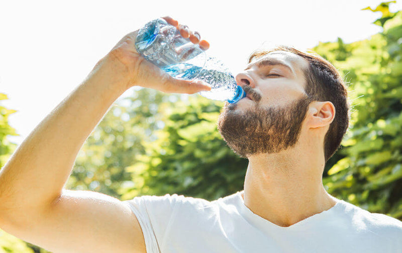 BENU - Water, de brandstof die ons in leven houdt - L’eau, notre carburant vital